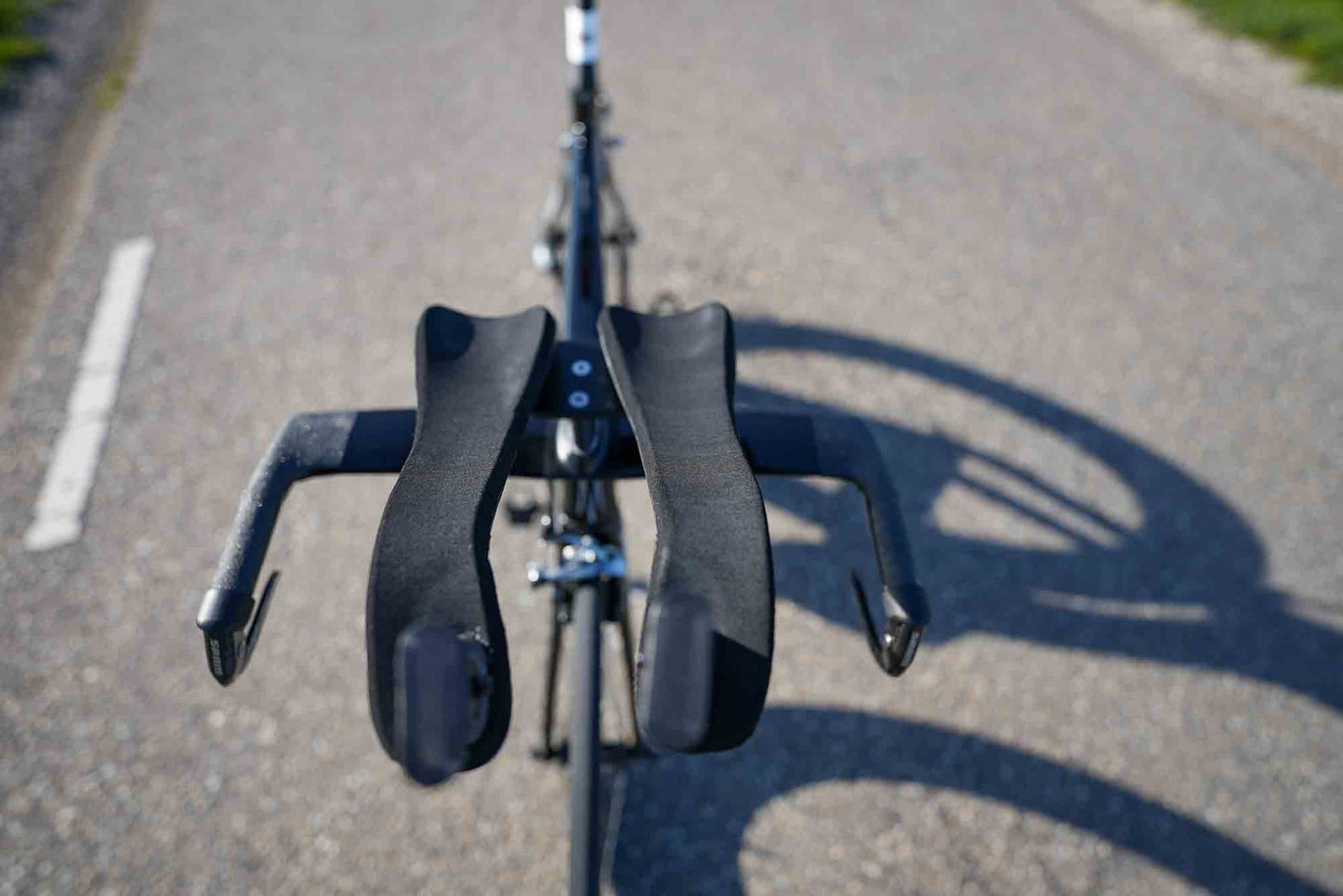 NOPIY Aeronamiq CarbonTri